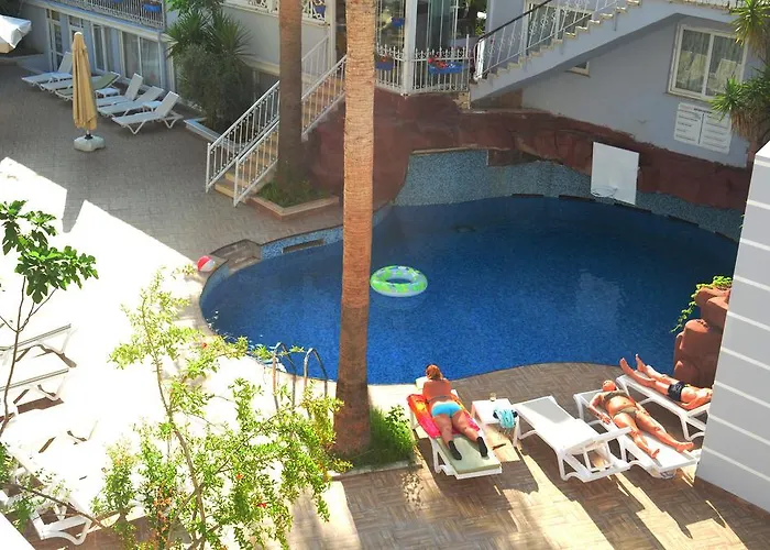 Отель Sunbird 3*