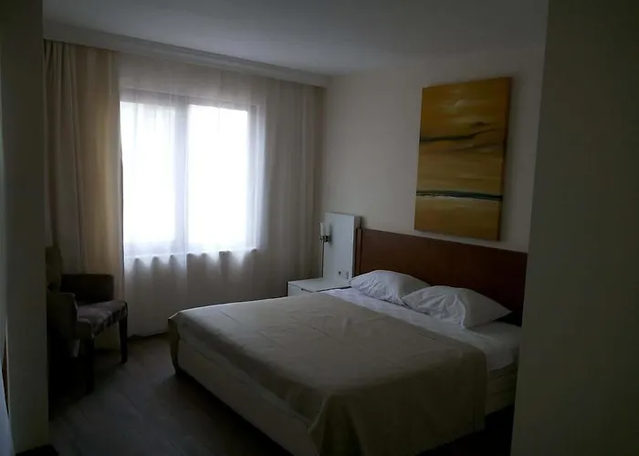 Отель Sunbird 3*