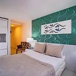 Sunbird Side
